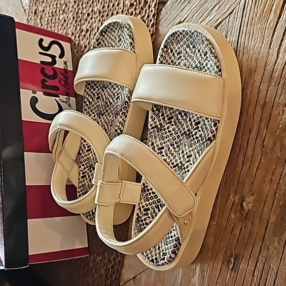New Circus Sam Edelman platform strappy sandals! 6 5 - Picture 2 of 7